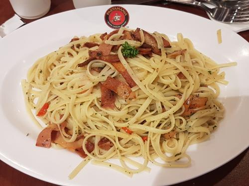 Turkey Bacon Aglio Olio (Linguine)
