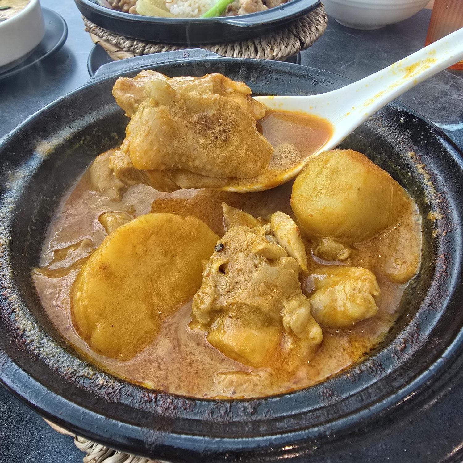 Daddy’s Favourite Curry Chicken