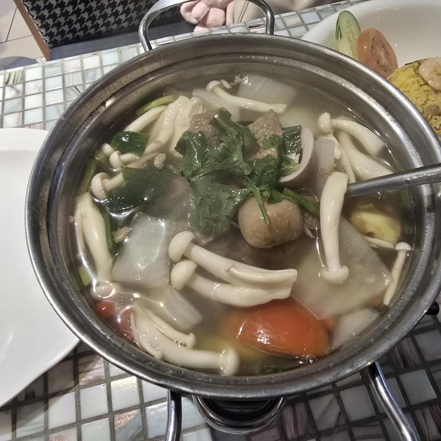 Tom Yum (Clear) with Beef