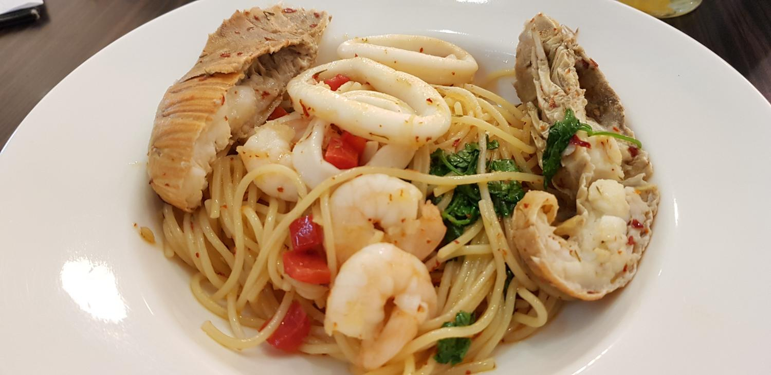 Seafood Aglio Olio