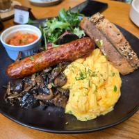 Apricus All Day Big Breakky with Herbed Chicken Sausage